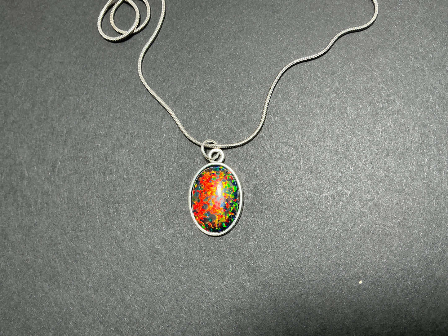 13x18mm Synthrtic OPAL Necklace Red&Green