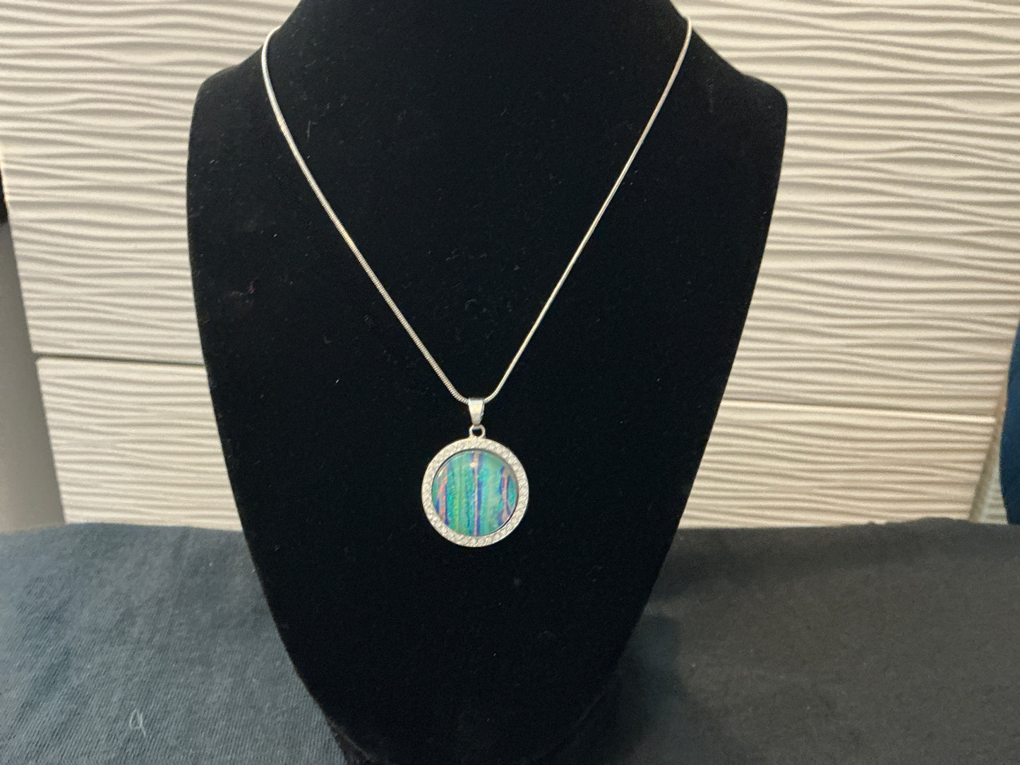 20mm Bolder OPAL Necklace multi-color